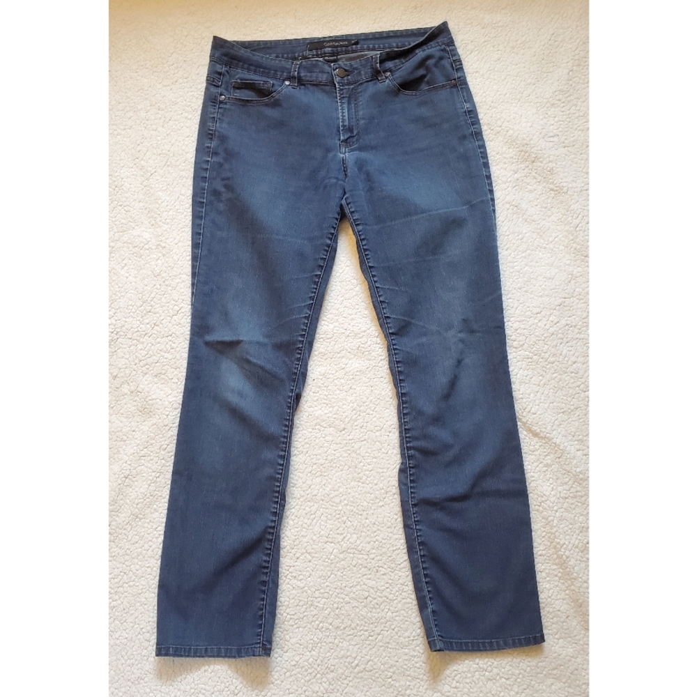 Calvin Klein Straight Leg Mid-Rise Style Jeans